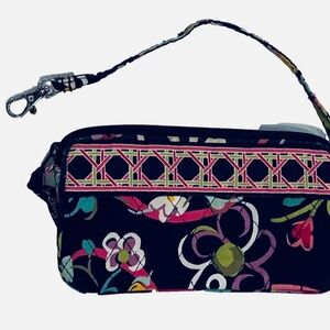 Vera Bradley Quilted Vacation Ready Wristlet Wallet Navy Floral Pattern